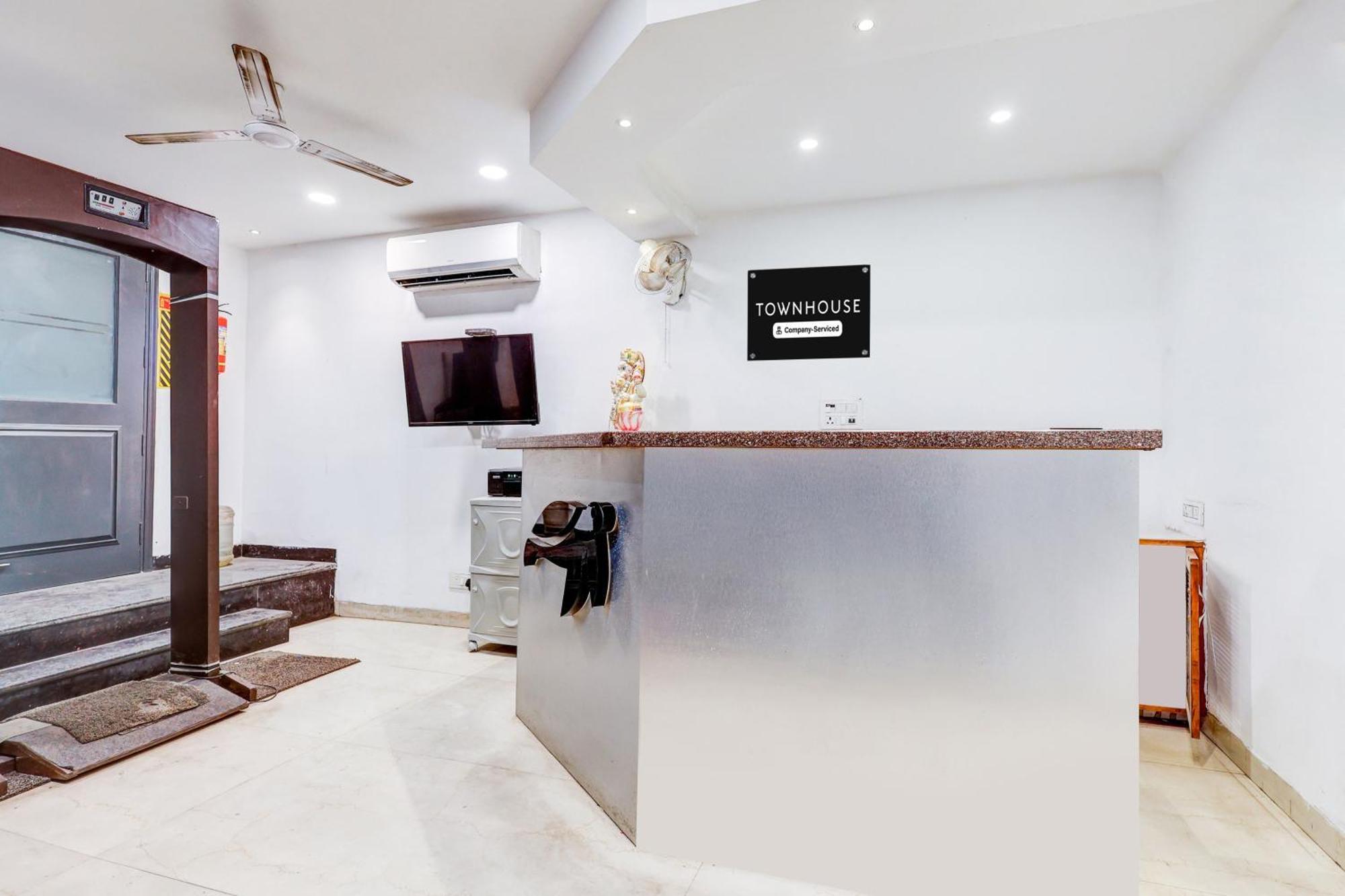 Super Collection O Shalimar Bagh Hotel Delhi  Exterior foto